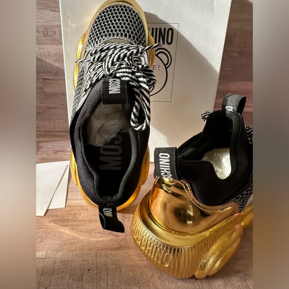 Authentic Moschino Metallic Teddy Sneakers - Picture 5 of 8